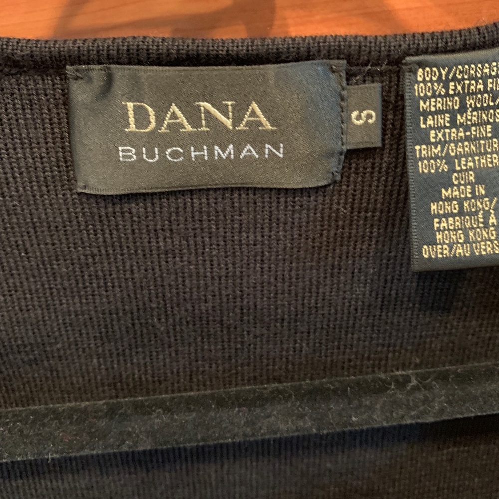 Sweater - Picture 2 of 4